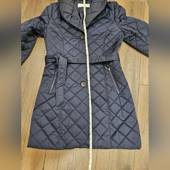 T Tahari Navy Quilted Belted Coat - Size S - Picture 14 of 16